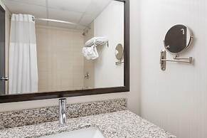 Ramada Plaza by Wyndham Regina Downtown