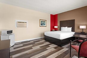 Travelodge by Wyndham Lindsay