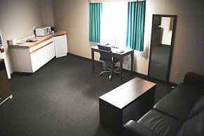 Ramada by Wyndham Quesnel