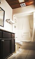 Ramada by Wyndham Quesnel
