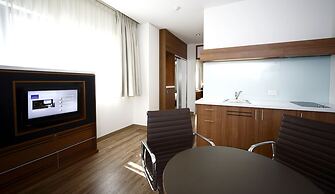 Novotel Canberra