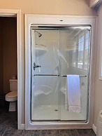 Super 8 by Wyndham Castlegar BC