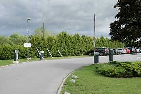 Life Hotel