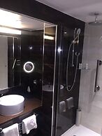 DoubleTree by Hilton London West End