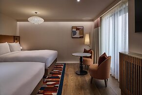 DoubleTree by Hilton London West End
