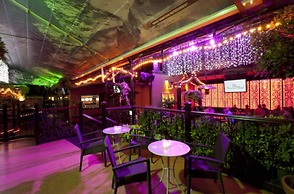 Harcourt Hotel