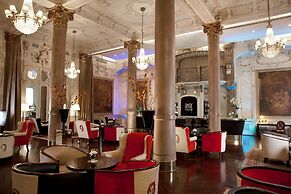 Savoy Hotel