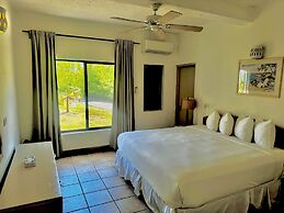 Allamanda Beach Hotel