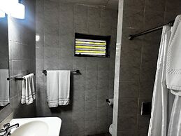 Allamanda Beach Hotel