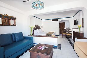 Los Arcos Suites
