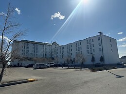 Divya Sutra Plaza and Conference Centre Calgary Airport