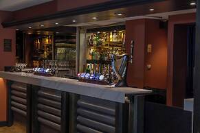Hampshire Court Hotel & Spa