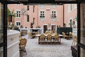 Home Hotel Victoria