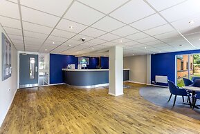 Days Inn by Wyndham Warwick North M40