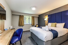 Days Inn by Wyndham Warwick North M40
