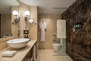 Crowne Plaza Porto by IHG