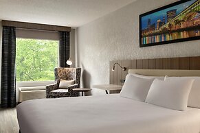 Hilton Garden Inn Cleveland Airport