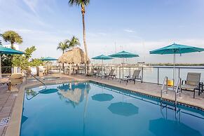 Hutchinson Island Hotel