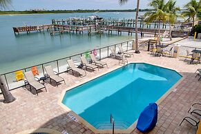 Hutchinson Island Hotel