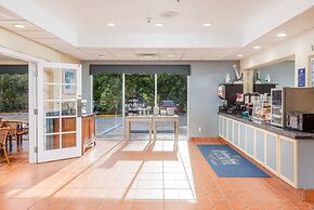 Hutchinson Island Hotel