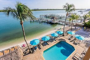 Hutchinson Island Hotel
