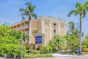Hutchinson Island Hotel