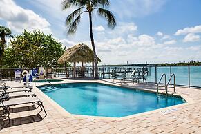 Hutchinson Island Hotel
