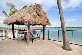 Hutchinson Island Hotel