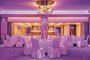 Crowne Plaza Limassol by IHG