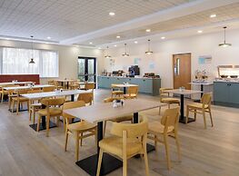 Garner Hotel Rotherham East by IHG