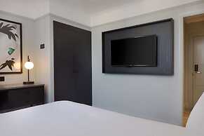 DoubleTree by Hilton Brighton Metropole