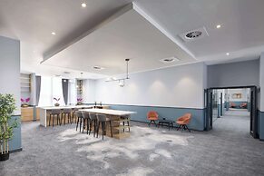DoubleTree by Hilton Brighton Metropole