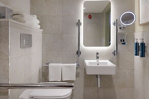 DoubleTree by Hilton Bristol North