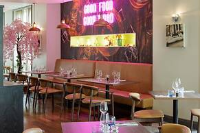 DoubleTree by Hilton Dartford Bridge