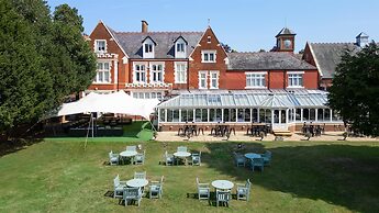 DoubleTree by Hilton St. Anne's Manor