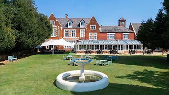 DoubleTree by Hilton St. Anne's Manor
