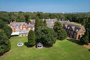 DoubleTree by Hilton St. Anne's Manor