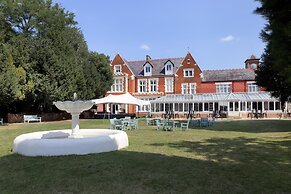 DoubleTree by Hilton St. Anne's Manor