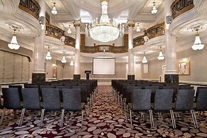 St. Ermins Hotel, Autograph Collection