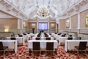 St. Ermins Hotel, Autograph Collection