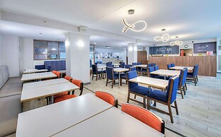 Hampton Inn by Hilton Ottawa