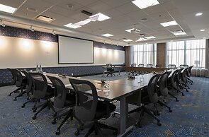 DoubleTree by Hilton Hotel West Edmonton