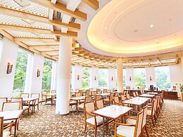 Okura Akademia Park Hotel