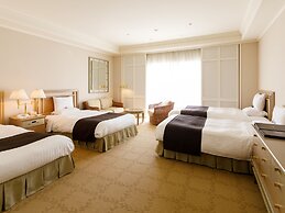 Okura Akademia Park Hotel