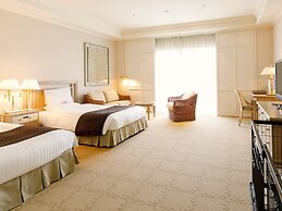 Okura Akademia Park Hotel