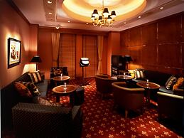 Okura Akademia Park Hotel