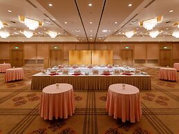Okura Akademia Park Hotel