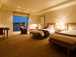 Okura Akademia Park Hotel