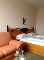 TRYP by Wyndham Kassel City Centre