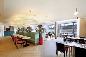 Waterford Marina Hotel